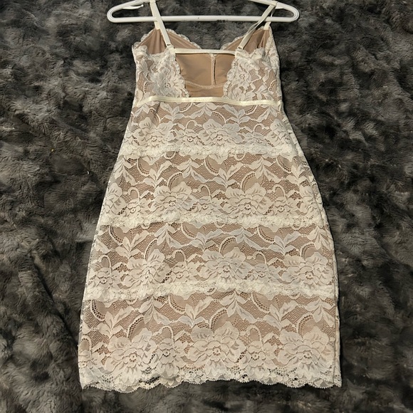 Guess women’s dress - Picture 2 of 2